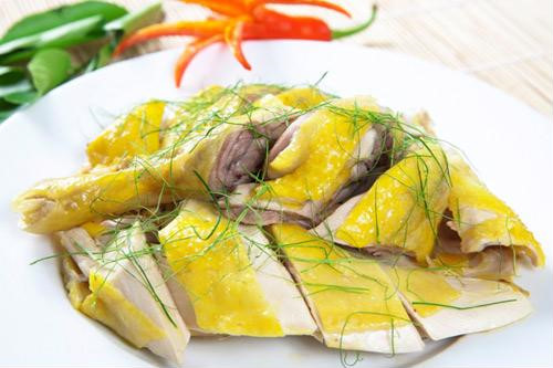 Thịt gà không chỉ là món ăn quen thuộc trong bàn tiệc mà còn có tác dụng trị bách bệnh